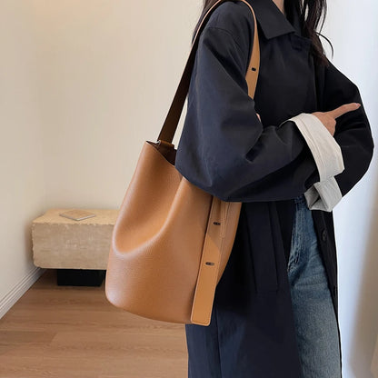 Elegant Shoulder Bag